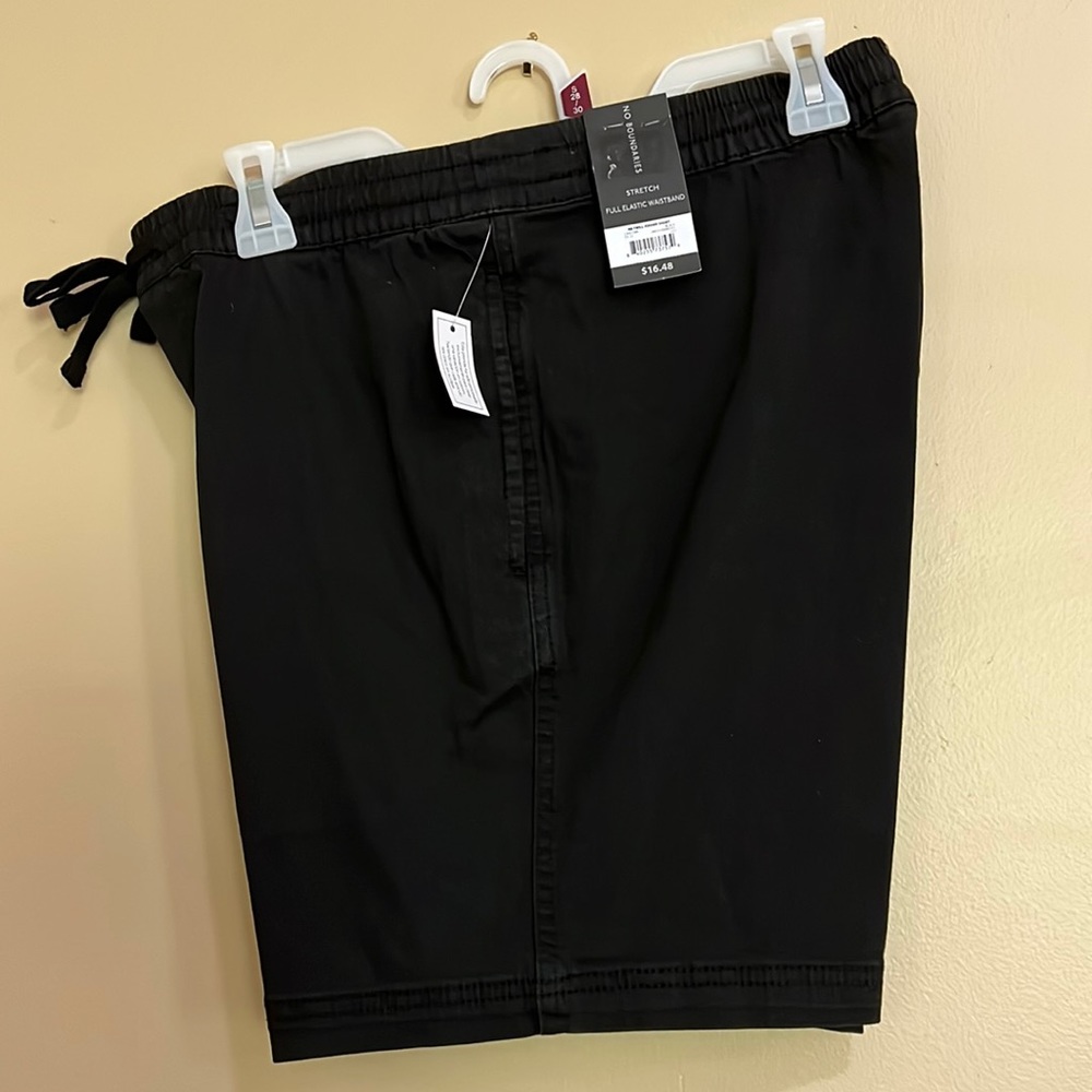 No Boundaries Stretch Full elastic waistband size twill jogger shorts 🎈any3/$25